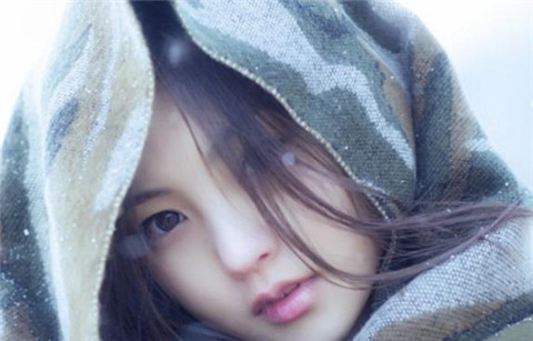 如何和喜欢的人有话题聊天啊?